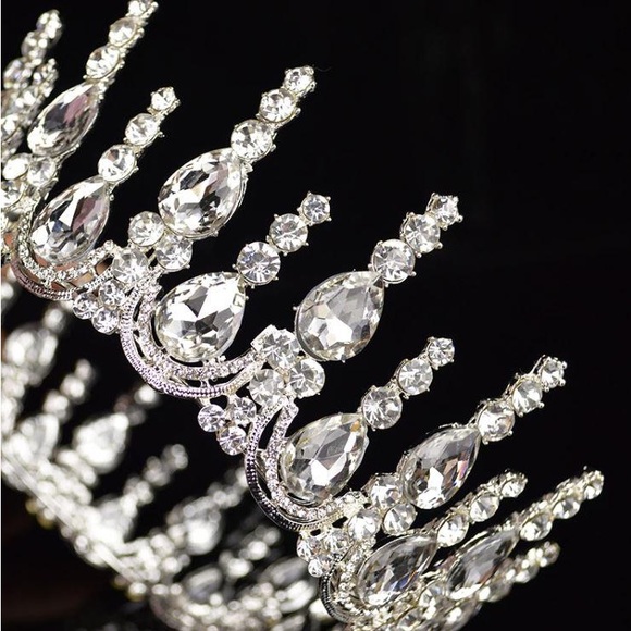 Trendy Crystal Rhinestone Luxury Crown - Picture 5 of 7